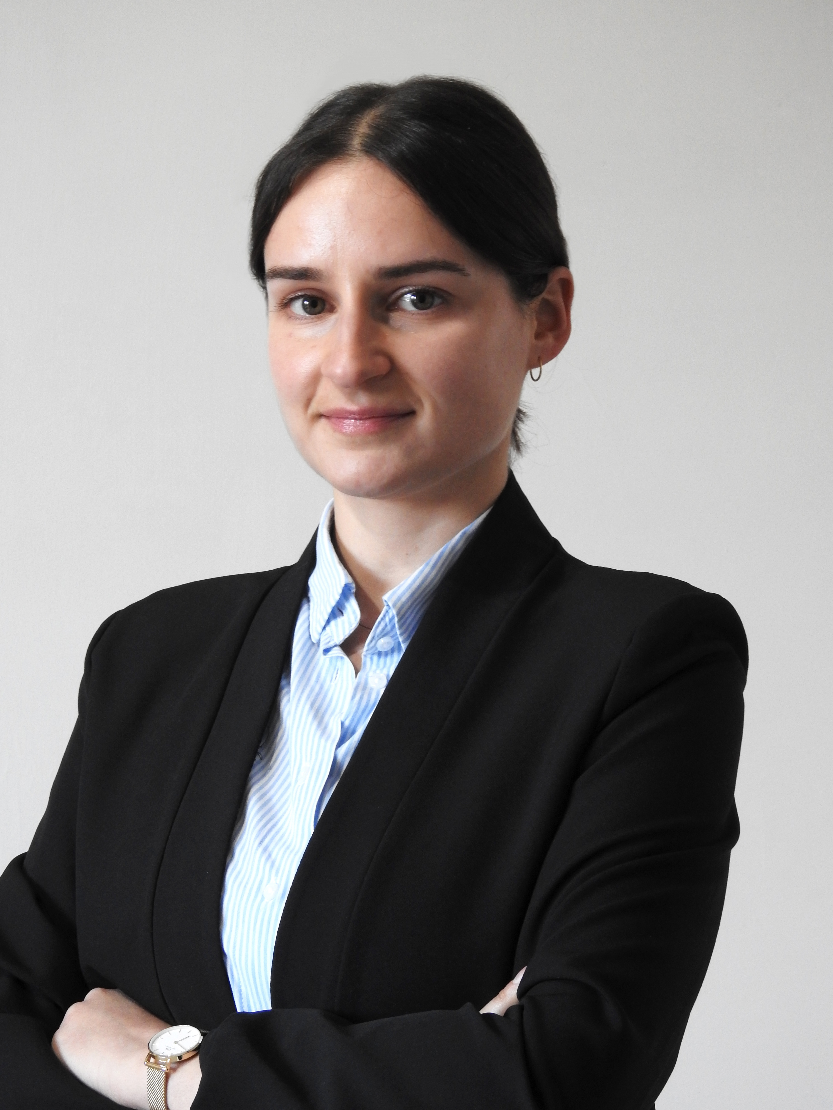 LAURA RUZZA